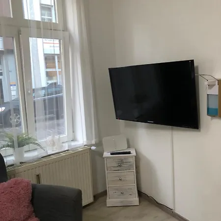 Just Apartment *